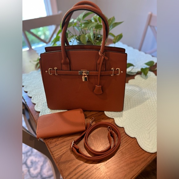 Workin bag by Dasein Elegant Brown Handbag with Accessories - Picture 1 of 5